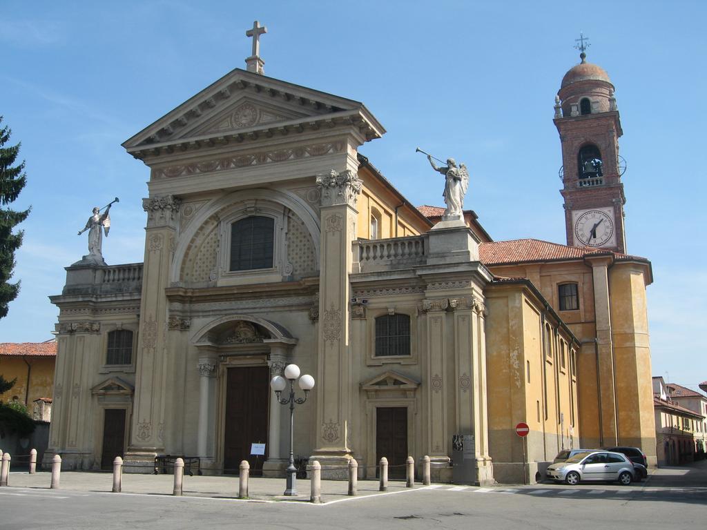 Soggiorno In Centro Storico Вимеркате Экстерьер фото